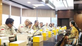 Foto: Pertemuan pengurus PROPAMI dengan Iman Rachman, Direktur Utama BEI, di Gedung Bursa SCBD Sudirman (22/1/24). (Doc.Ist)