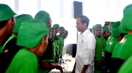 Presiden Joko Widodo (Jokowi) mengunjungi Pabrik PT Tong Tji Tea Indonesia di Kabupaten Tegal. (Facebook.com/@Presiden Joko Widodo)