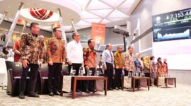 Foto : Acara penyerahan Sertifikat Lisensi BNSP kepada LSP IKEPAMI di Jakarta. Acara ini dihadiri oleh berbagai pemangku kepentingan industri pasar modal, termasuk perwakilan dari OJK, PT Bursa Efek Indonesia, dan asosiasi terkait, Jakarta (3/7/24). (Doc.Ist)