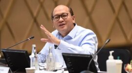 Presiden Joko Widodo (Jokowi) melantik Rosan Roeslani sebagai Menteri Investasi/Kepala Badan Koordinasi Penanaman Modal (BKPM). (Facebook.com/@Rosan Roeslani)

