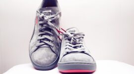 Sepatu Puma. (Pixabay.com/Starkvisuals)