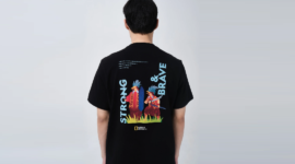 Memilih kaos branded memang bukan hanya soal merek saja, tetapi juga soal bahan, jahitan, dan ketahanan desain pada kaos tersebut. (Dok. Natgeostore.id)